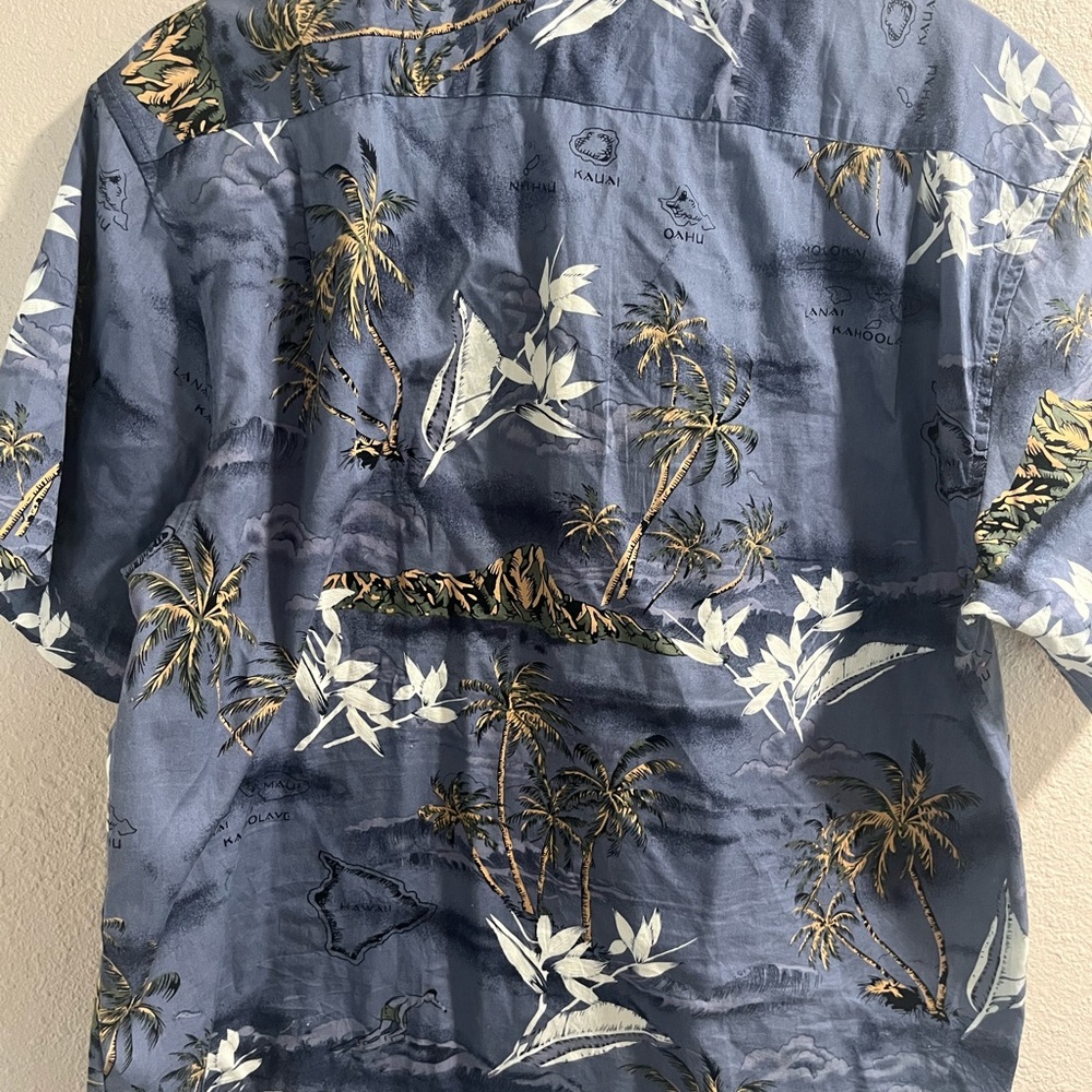Men’s button down - Picture 3 of 4